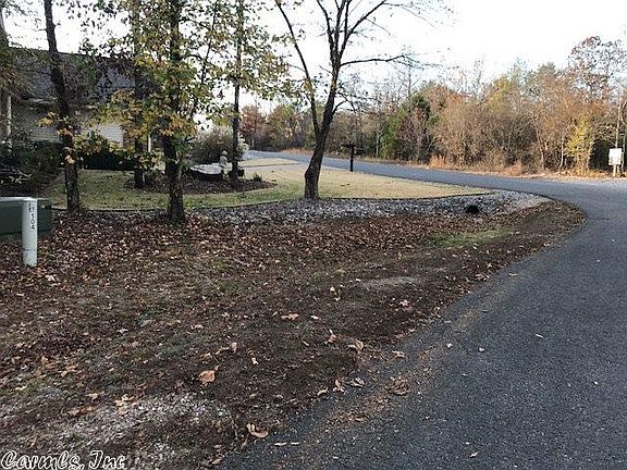 2nd image of 104 Largo Dr