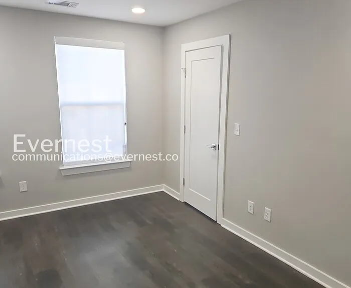 302 Jeffries Way — Photo 13