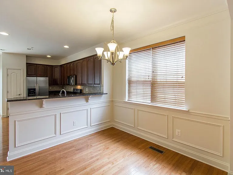 23045 Sweetspire Dr — Photo 12