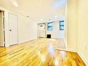 Rented by HOLTON REAL ESTATE INC.