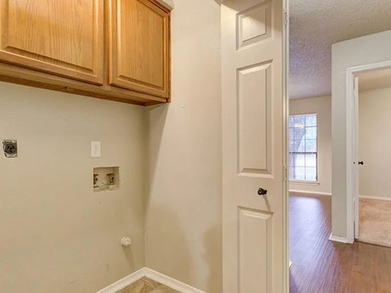 Freelan Dr — Photo 9