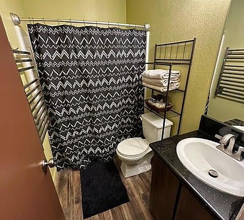 4th image of 40812 Oakwoods Ln #106
