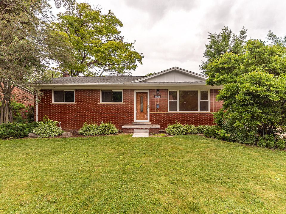 1st image of 641 Louise Dr