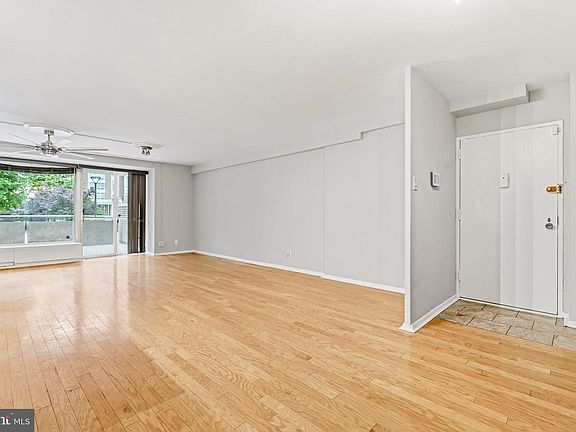 5th image of 410 O St SW APT 106