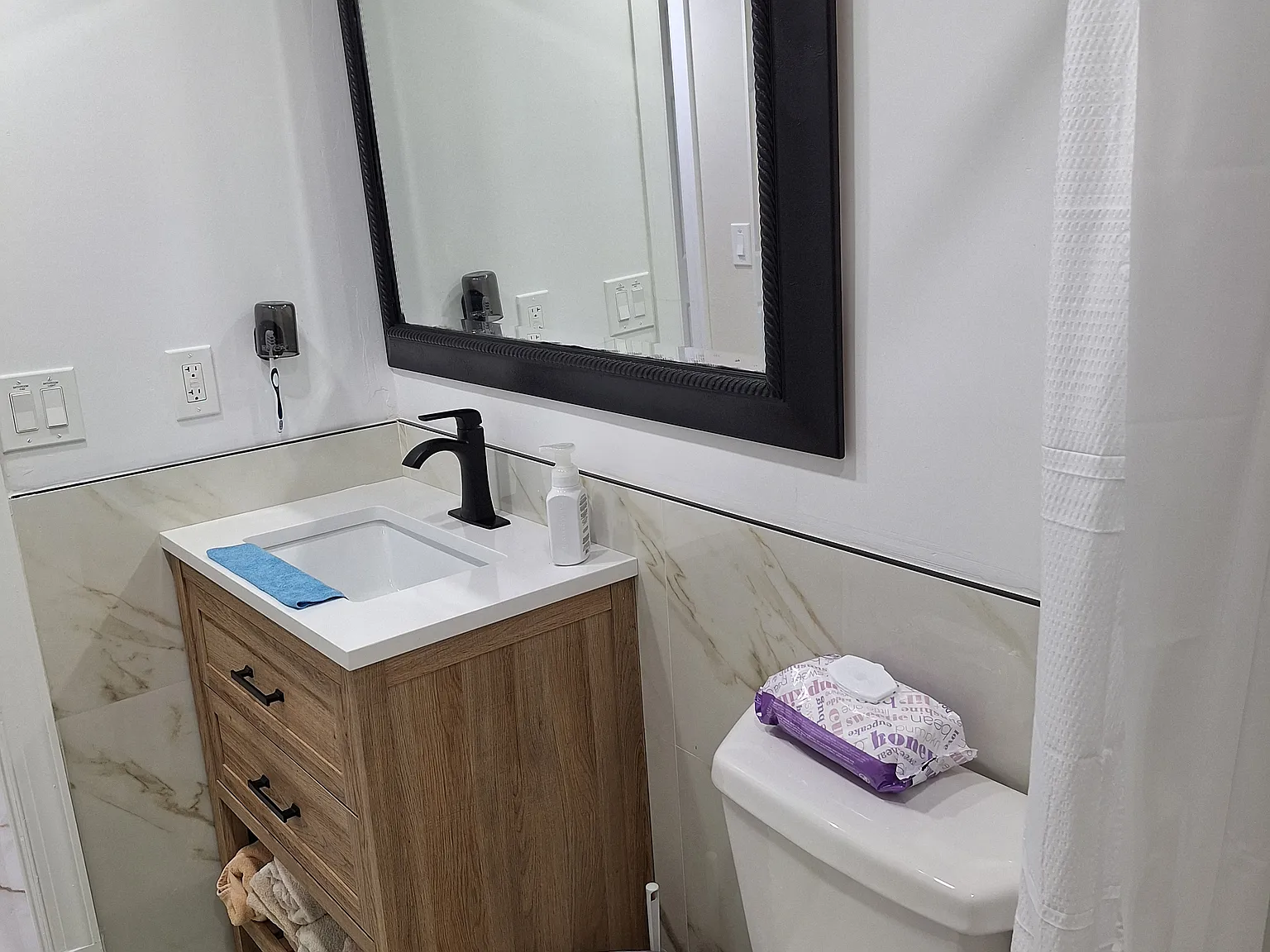 2 bed, 952 sqft, $2,500 — Photo 3