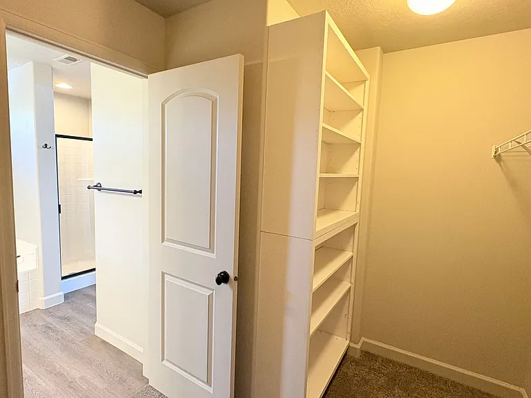 173 E Fiddlers Canyon Rd #1 — Photo 20