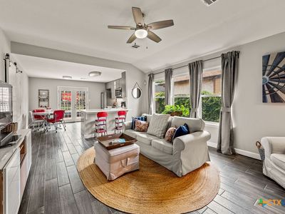 2075 Sungate Dr, New Braunfels, TX, 78130