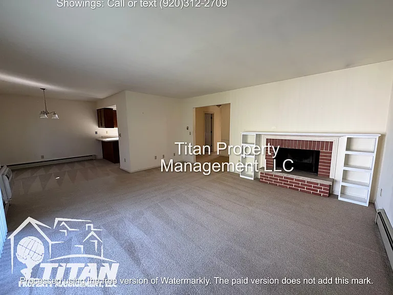 720 Starboard Ct W #A — Photo 2