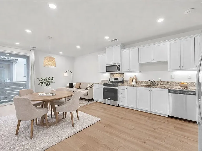 12338 Blue Sky Ct — Photo 23