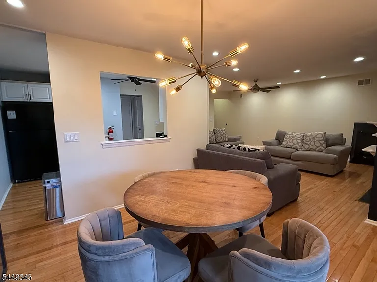 26 Kayser Ln — Photo 1
