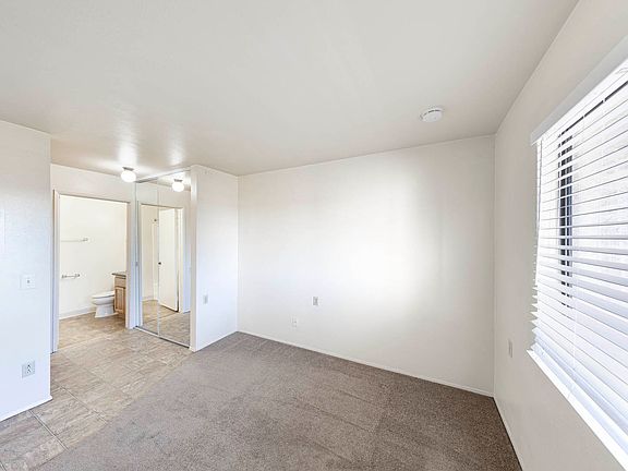 5th image of 4857 College Ave