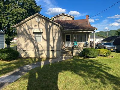 168 Central Ave, White Sulphur Springs, WV, 24986
