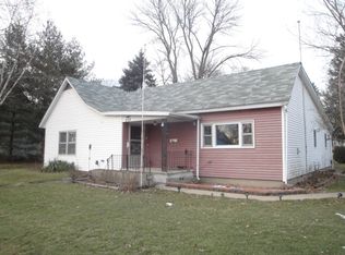 312 Stewart St, Rossville, IL