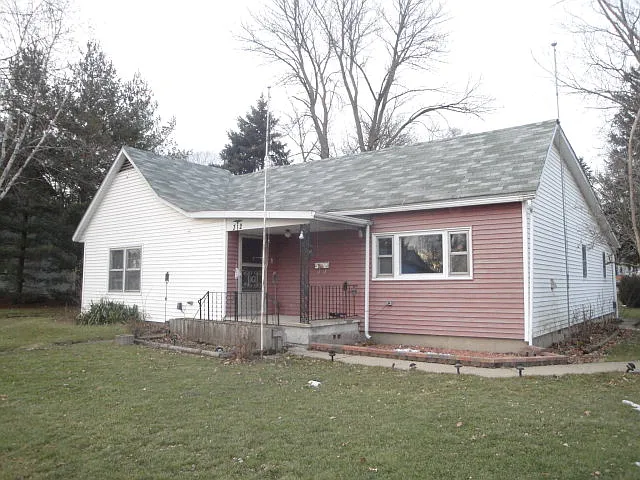312 Stewart St photo 1