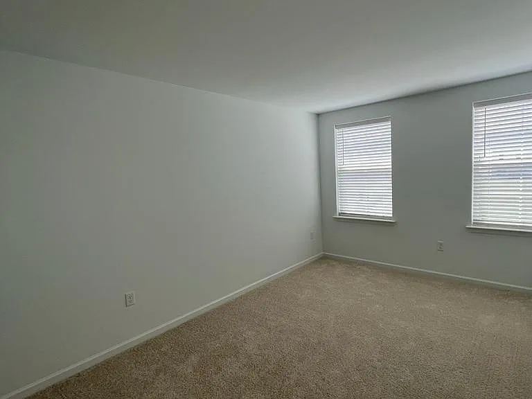 1821 Shady Ln — Photo 23
