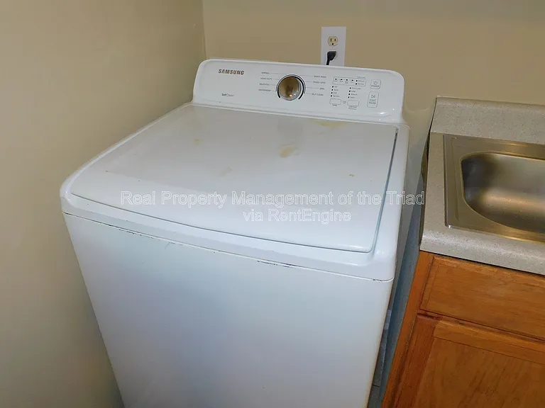 4302 Parker St #E — Photo 12