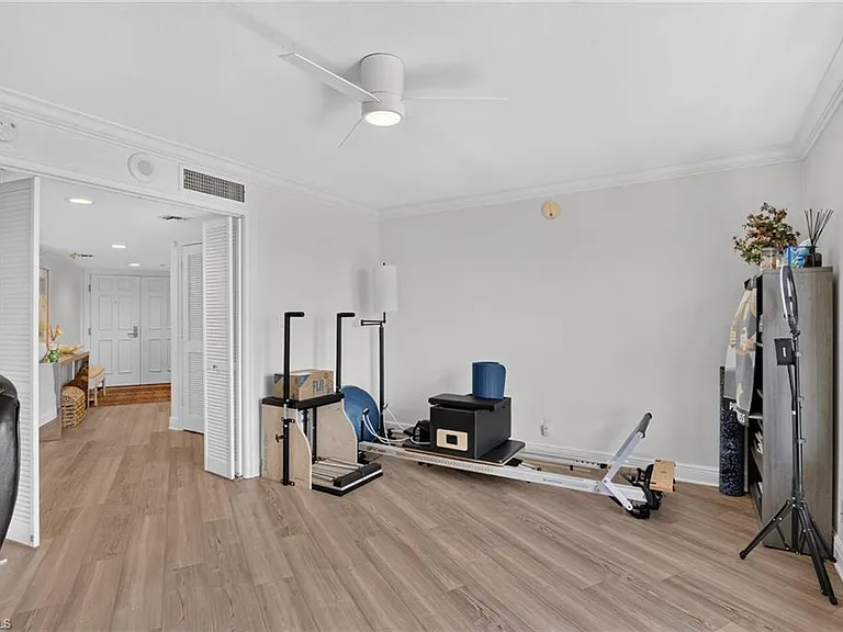 4451 Gulf Shore Blvd N #1604 — Photo 22
