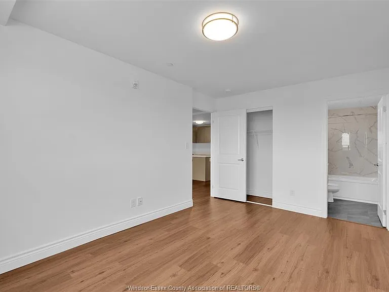 1489 Banwell Rd #424 — Photo 14