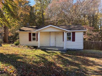 117 Pinnix St, Jonesville, NC, 28642