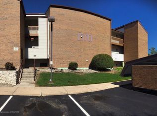 1570 W Pond Dr, Okemos, MI 48864