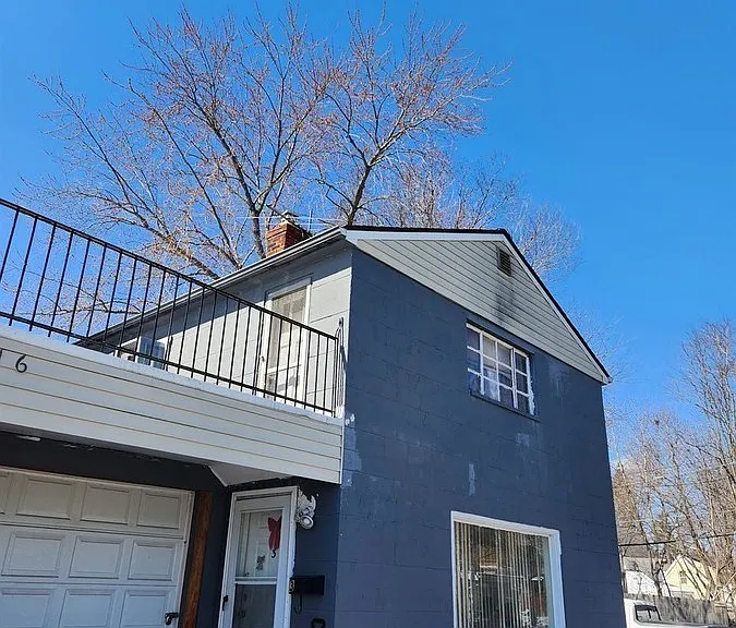 916 W Michigan Ave #2 — Photo 1