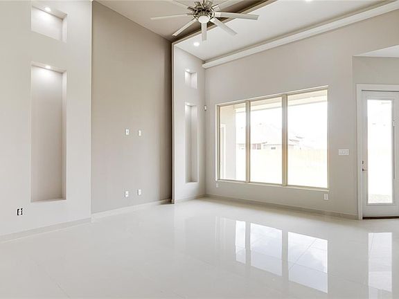 4th image of 1314 Thompson Rd