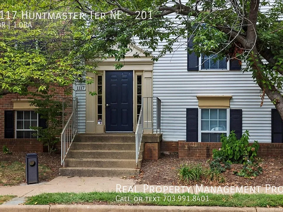 1117 Huntmaster Ter NE #201