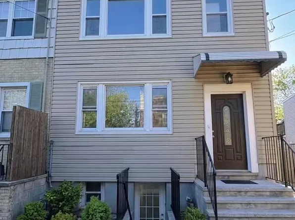 5752 75th Street, Middle Village, NY 11379