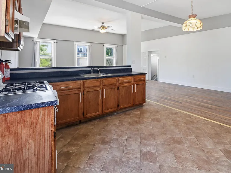 24369 W Main St #D — Photo 8