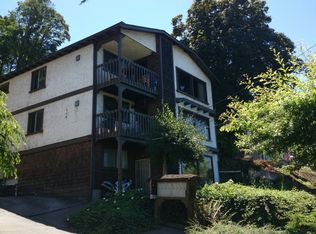 1220 Lakeview Blvd E, Seattle, WA 98102