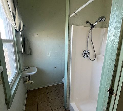 5th image of 108 Wimberly St APT 10