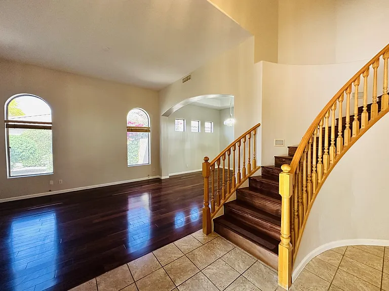 672 W Raven Dr — Photo 50