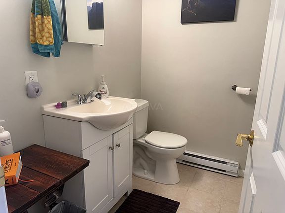 5th image of 251 Maple St #251