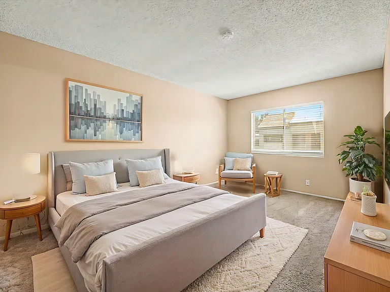 5847 N 48th Dr — Photo 15