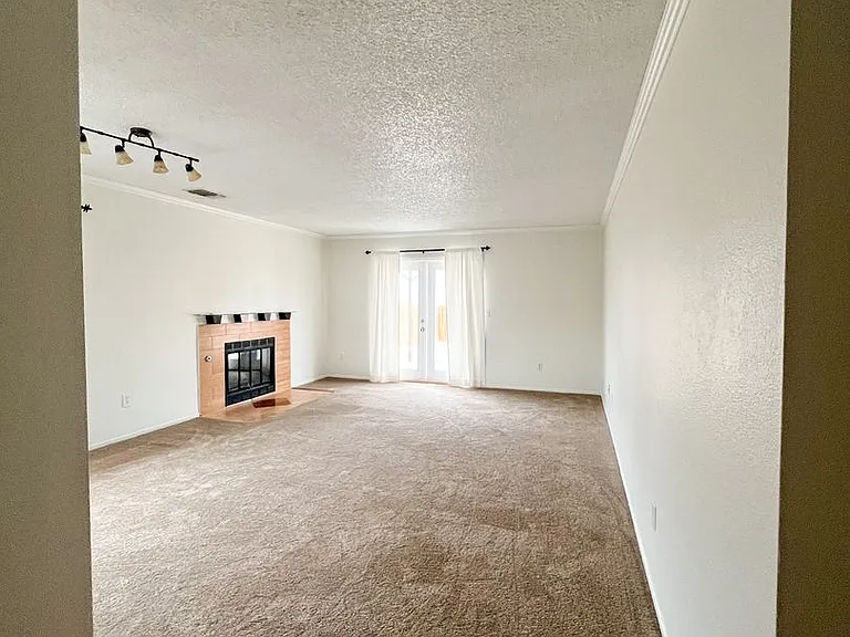 5395 Baileya Ave — Photo 9