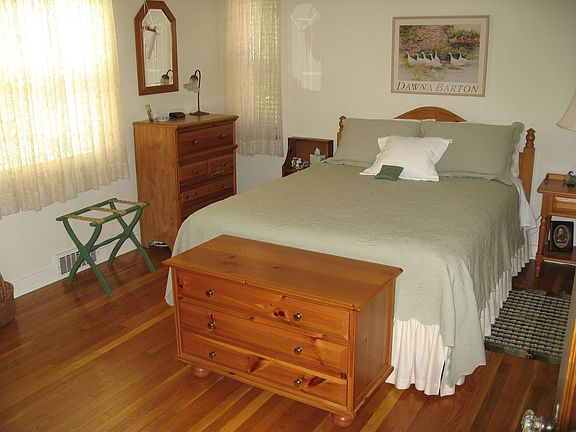 Downstairs guest bedroom