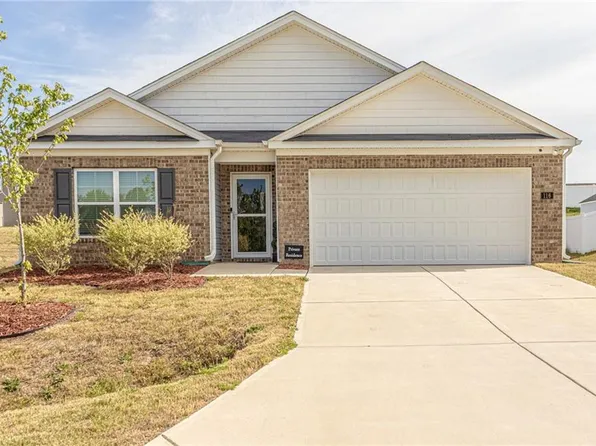 116 Green Mallard Way, Mayodan, NC 27027