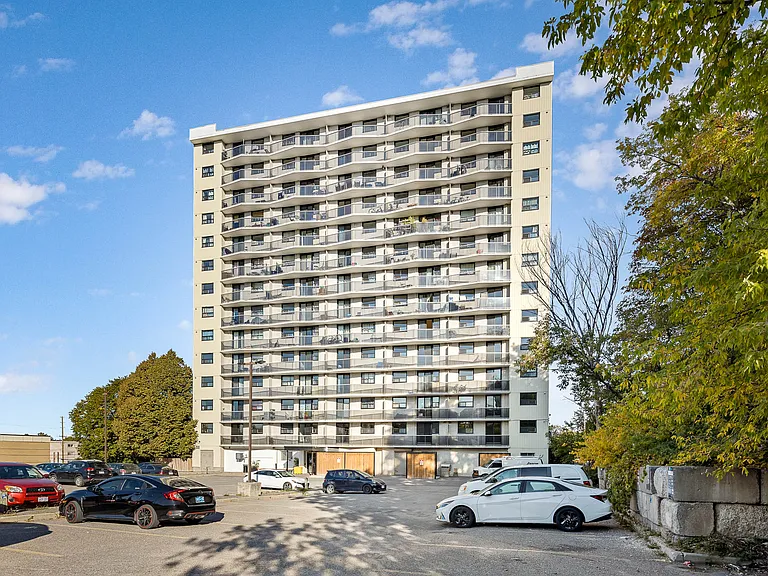 2880 Carling Ave — Photo 21