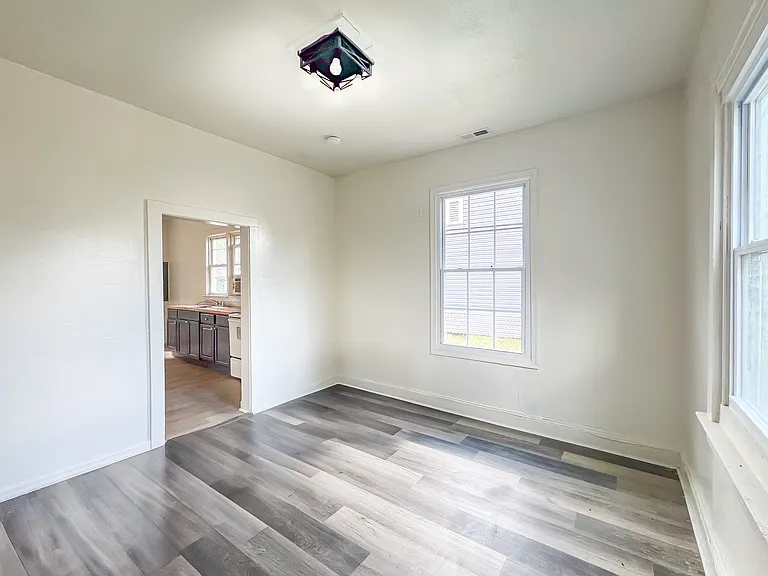 508 N 7th Ave — Photo 5