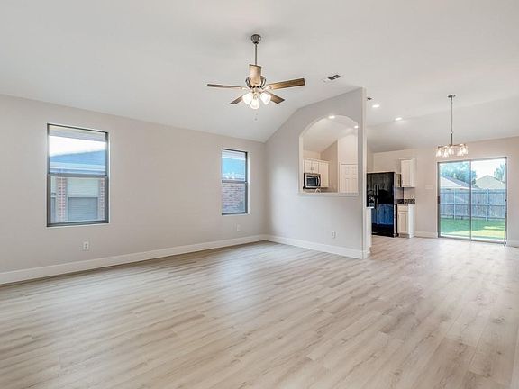 5th image of 5551 Exeter Dr