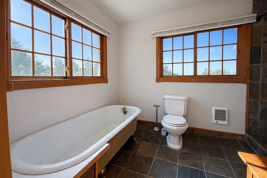 20250 Vineyard Lane - 1 — Photo 2