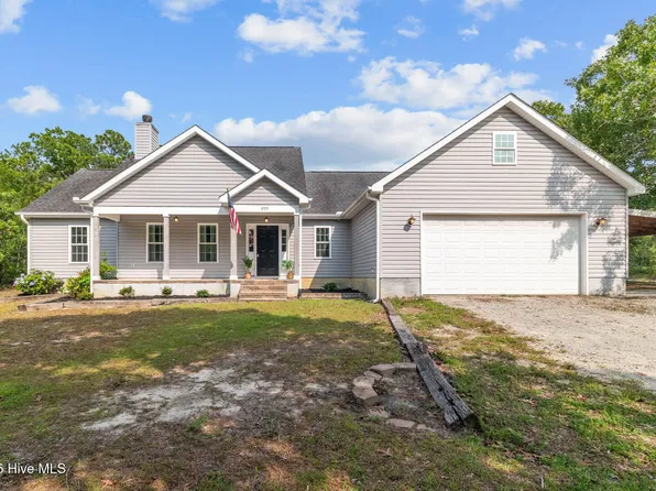 205 River Oaks Drive, Stella, NC 28582