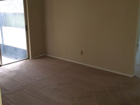2nd image of 11705 Moffat Ave
