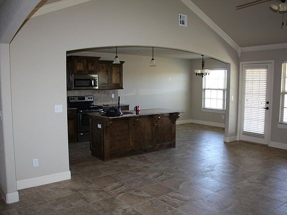 Living / Kitchen