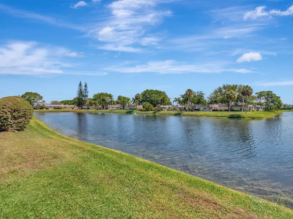 60 Monaco B, Delray Beach, FL 33446