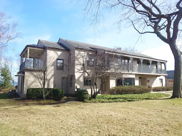 3222 E Hampshire St, Milwaukee, WI 53211