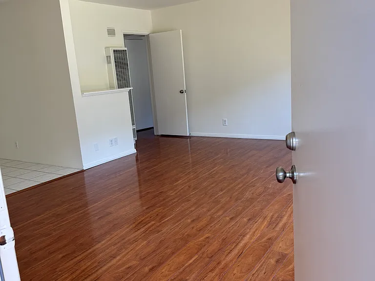 5319 Radford Ave #3 — Photo 5
