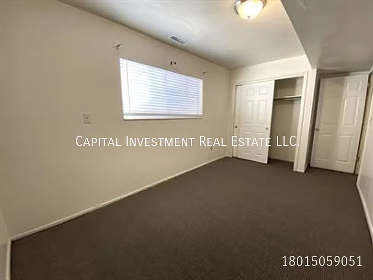 1126 E Crandall Ave #B — Photo 10