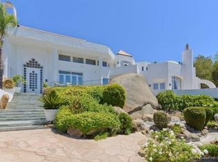 9767 Crystal Ridge Dr, Escondido, CA 92026