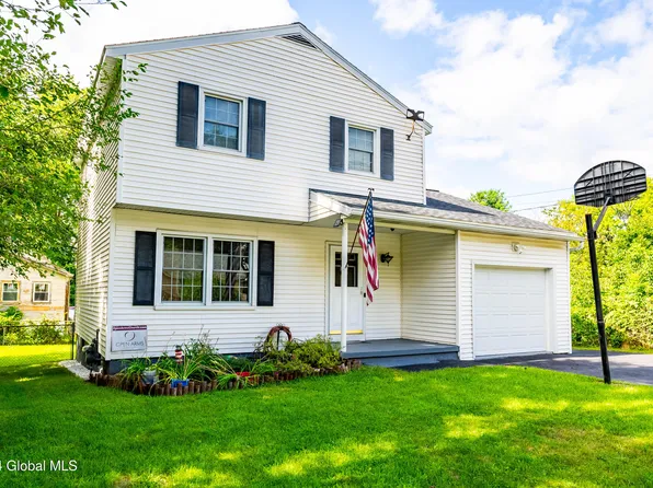 63 Hillcrest Avenue, Schenectady, NY 12304